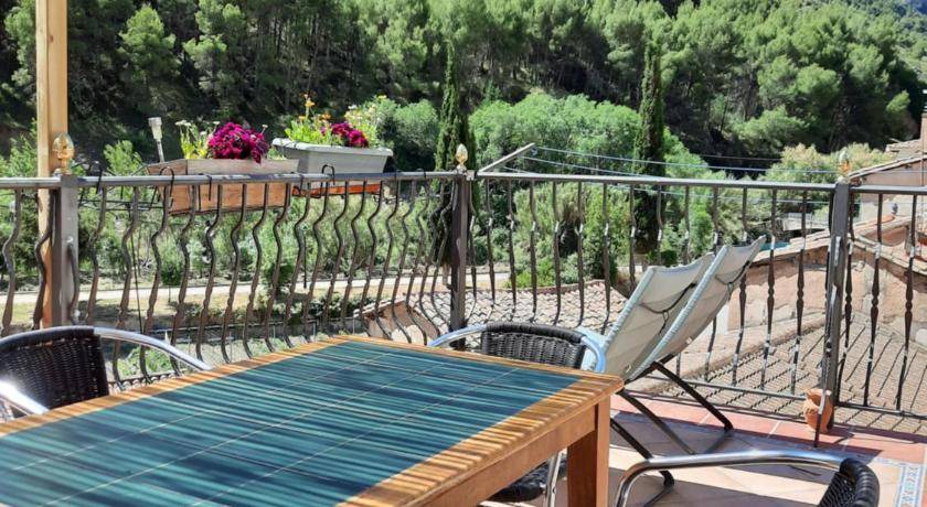 Arnedillo House | 100 m² House ∙ 2 bedrooms ∙ 5 guests
