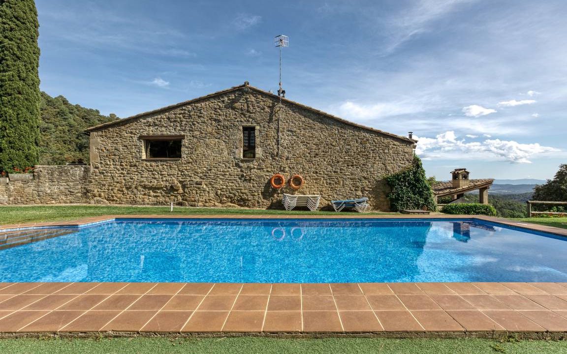 Merlant House | 100 m² House ∙ 2 bedrooms ∙ 4 guests