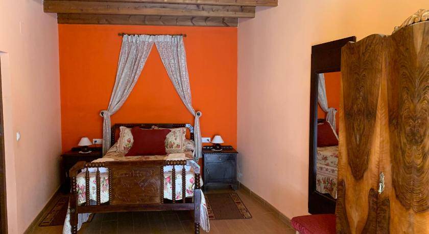 Pereruela House | 100 m² House ∙ 3 bedrooms ∙ 7 guests