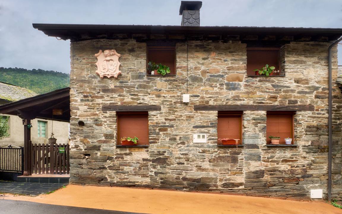 San Pedro de Olleros House | 100 m² House ∙ 3 bedrooms ∙ 8 guests
