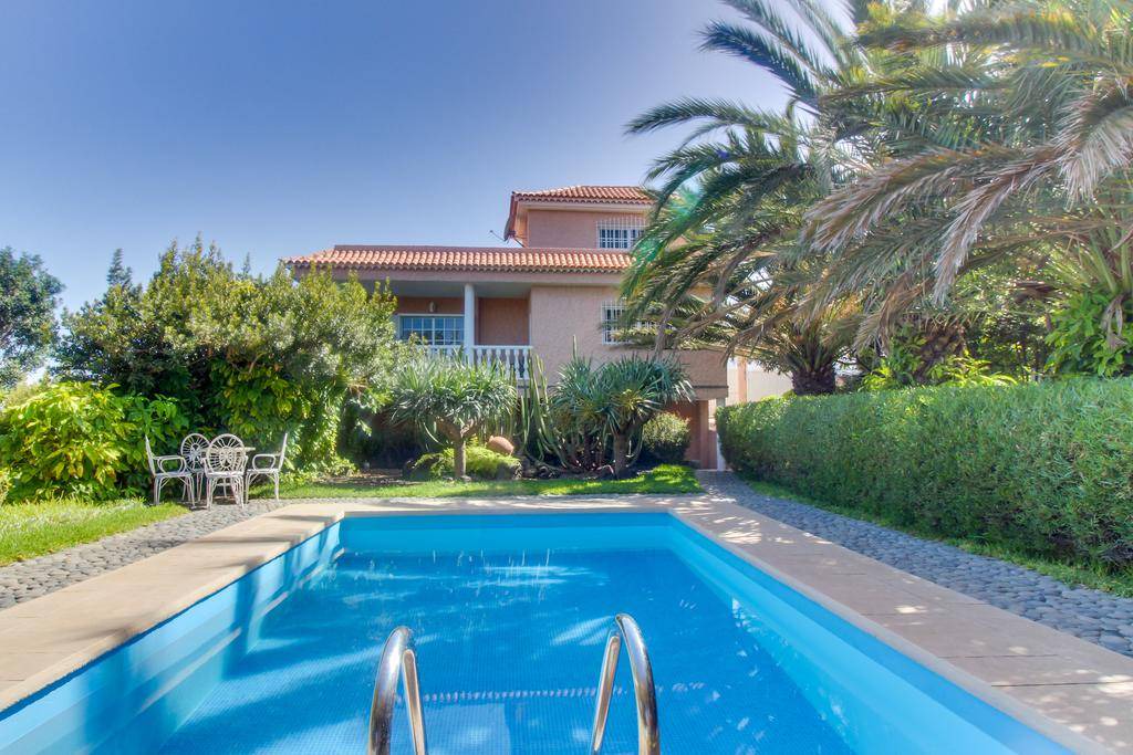 Arafo Villa | 100 m² Villa ∙ 3 bedrooms ∙ 6 guests