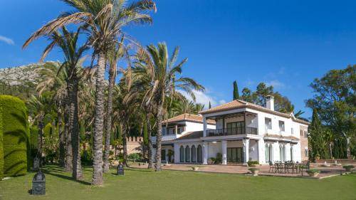 Malaga-Este Villa | 1000 m² Villa ∙ 5 bedrooms ∙ 12 guests