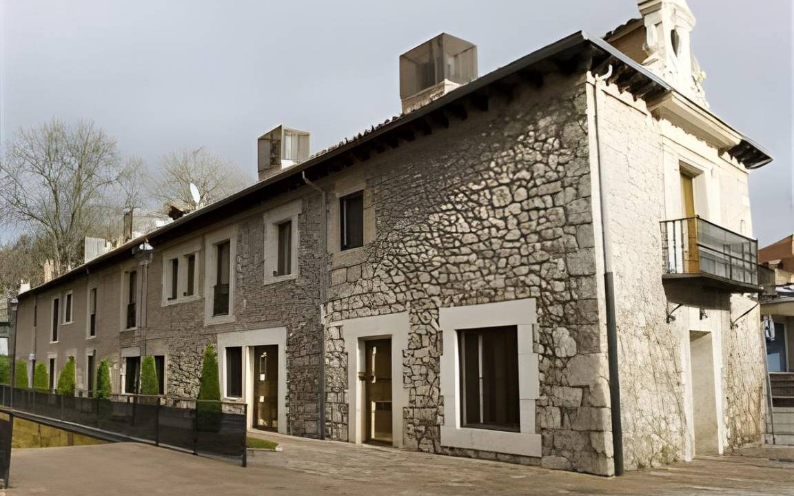 Burgos Apartment | 106 m² Apartment ∙ 2 bedrooms ∙ 10 guests