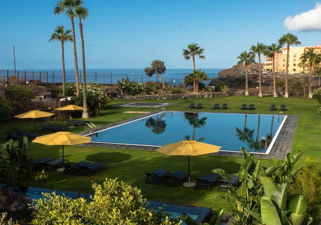 San Miguel de Abona Apartment | 11 Holiday Homes