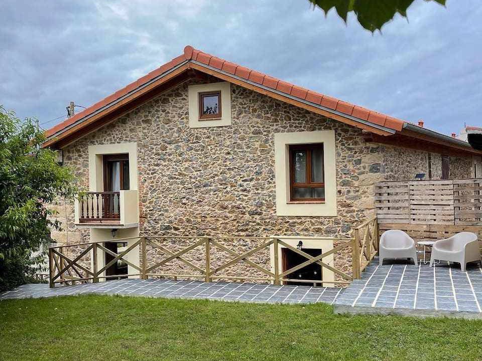 Alfoz de Lloredo House | 110 m² House ∙ 3 bedrooms ∙ 6 guests