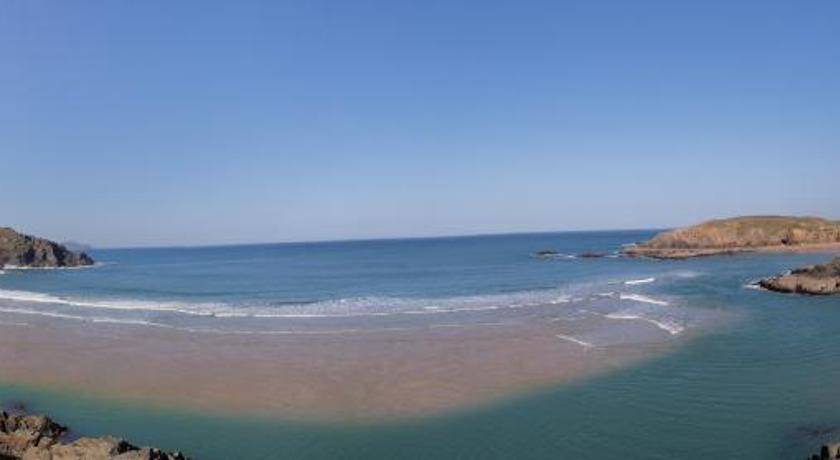 Ferrol House | 110 m² House ∙ 4 bedrooms ∙ 8 guests
