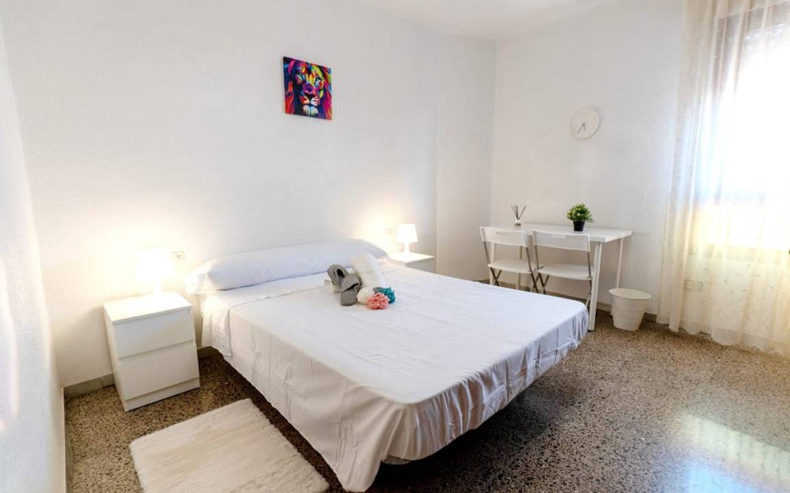 Almeria Centro Resort | 110 m² Private room ∙ 1 bedroom ∙ 5 guests