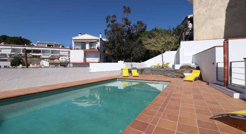 Cadaques Apartment | 120 m² Apartment ∙ 3 bedrooms ∙ 7 guests