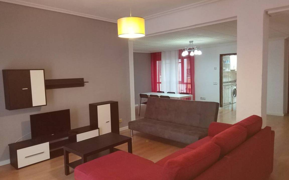 Logrono Apartment | 120 m² Apartment ∙ 3 bedrooms ∙ 8 guests