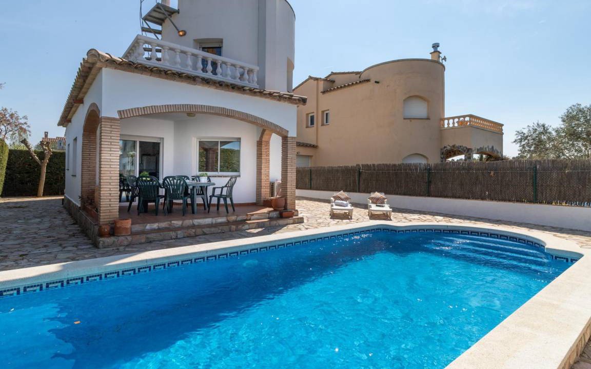 Sant Pere Pescador House | 120 m² House ∙ 3 bedrooms ∙ 6 guests