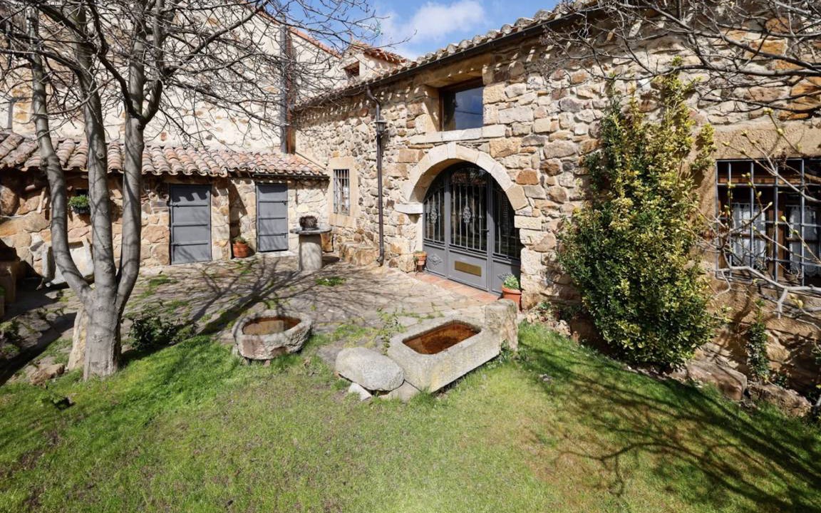 Almajano House | 120 m² House ∙ 3 bedrooms ∙ 7 guests