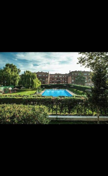 Castejon Resort | 120 m² Private room ∙ 1 bedroom ∙ 1 guest