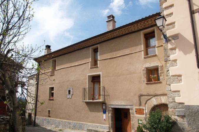 Rodellar Apartment | 125 m² Apartment ∙ 4 bedrooms ∙ 8 guests
