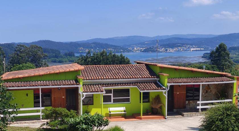 Feas House | 130 m² House ∙ 4 bedrooms ∙ 8 guests
