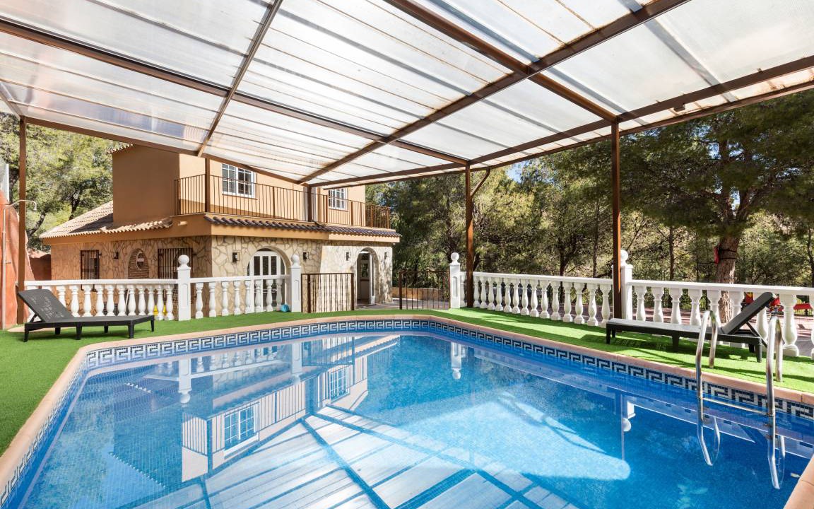 Totana House | 140 m² House ∙ 5 bedrooms ∙ 15 guests
