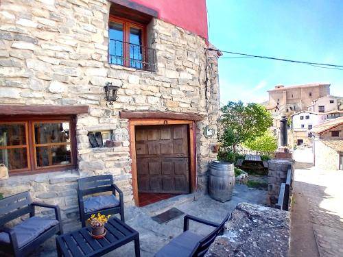 Trevijano House | 150 m² House ∙ 3 bedrooms ∙ 8 guests