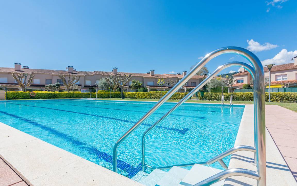 Santa Susanna House | 151 m² House ∙ 4 bedrooms ∙ 8 guests