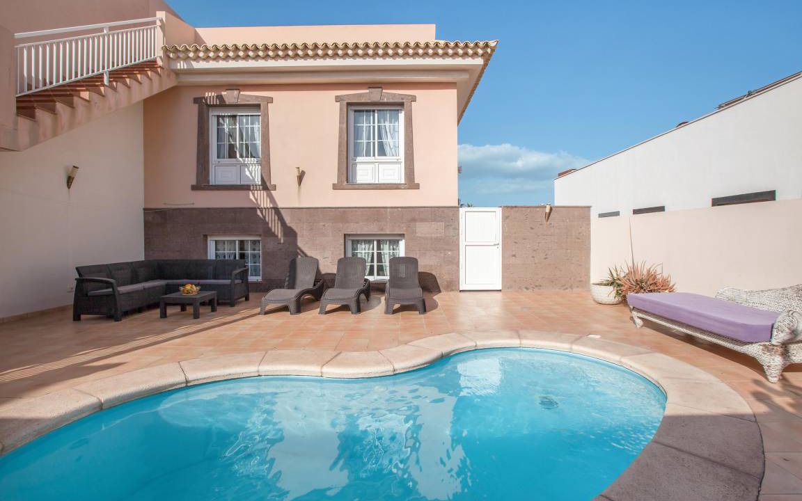 Arenas del Mar Villa | 160 m² Villa ∙ 5 bedrooms ∙ 12 guests