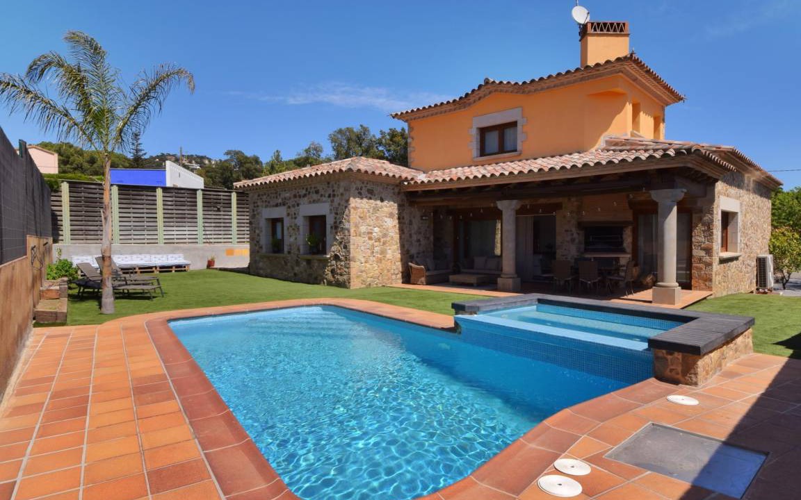 Santa Cristina de Aro Villa | 166 m² Villa ∙ 4 bedrooms ∙ 8 guests
