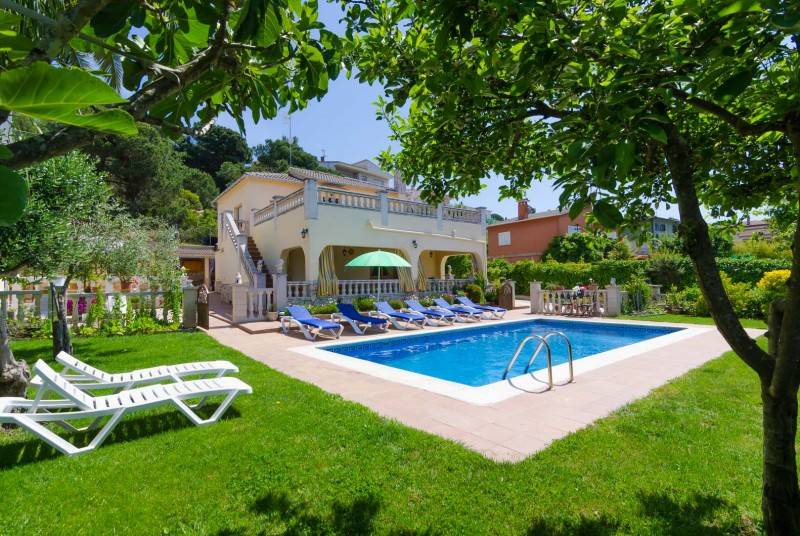 Lloret Blau Villa | 170 m² Villa ∙ 5 bedrooms ∙ 12 guests