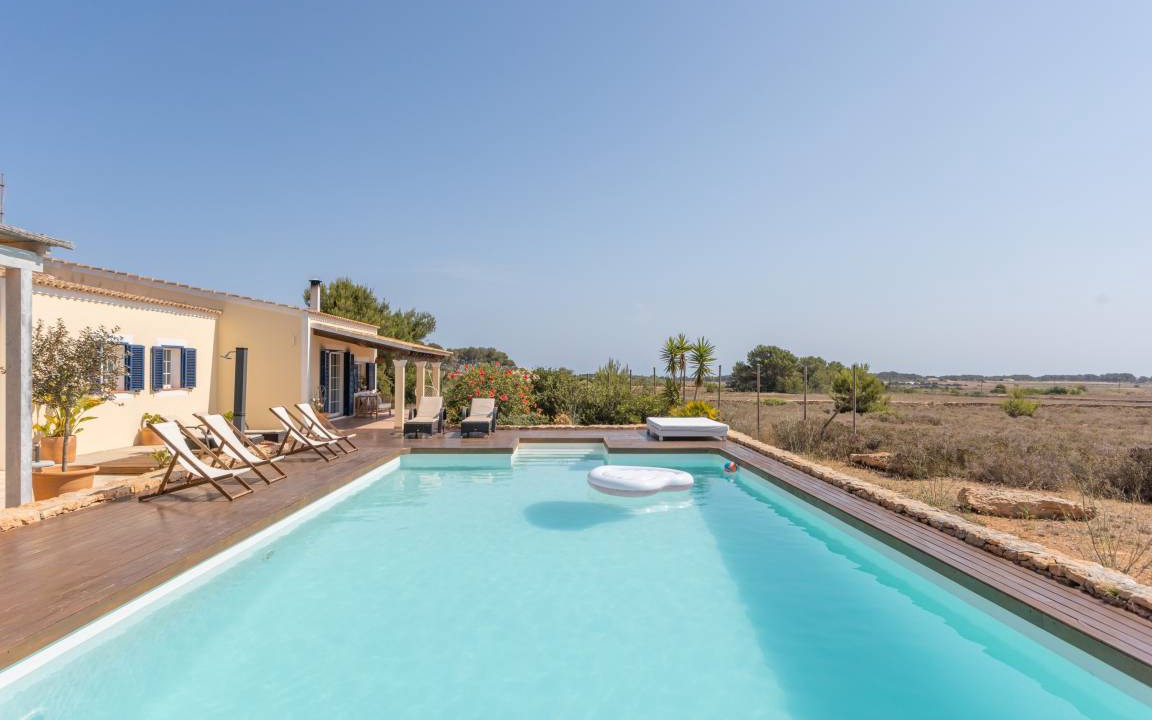 Pilar de la Mola House | 180 m² House ∙ 4 bedrooms ∙ 8 guests