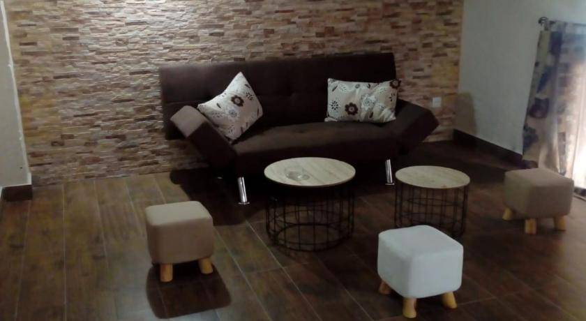 Siles House | 180 m² House ∙ 4 bedrooms ∙ 9 guests