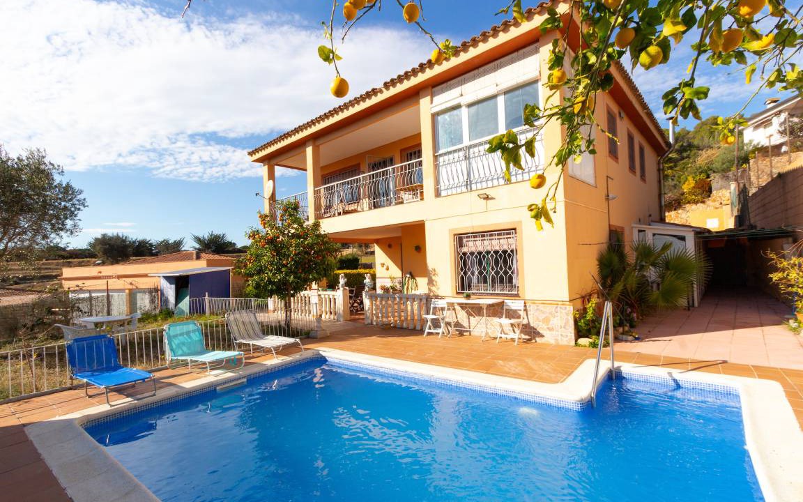 Blanes Villa | 180 m² Villa ∙ 5 bedrooms ∙ 10 guests