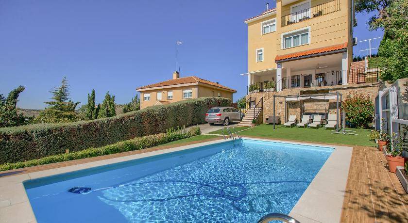 Aranjuez House | 190 m² House ∙ 5 bedrooms ∙ 11 guests