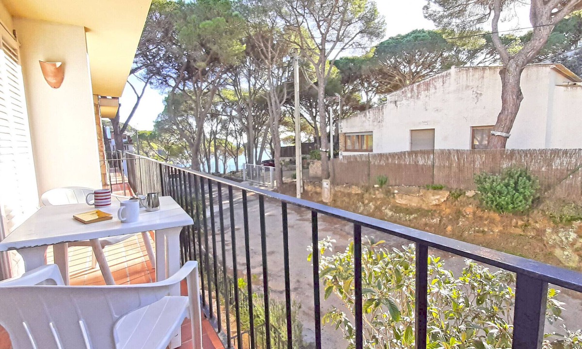 Palafrugell Apartment | 1ANC 07 - Simple apartment very close to Llafranc beach