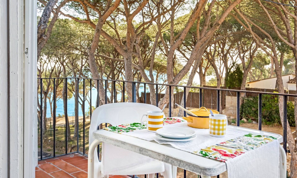 Palafrugell Apartment | 1ANC 09 - Basic 1 bedroom apartment located very close to the beach of Llafranc