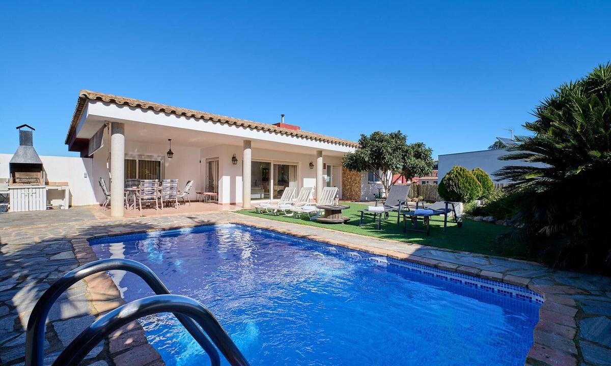 Begur Villa | 1Mel01 - House with private pool for 7 people near one of the most beautiful beaches in Begur