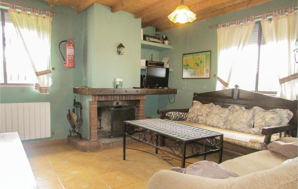 Aldeanueva de la Sierra House | 2 bedroom accommodation in Aldeanue. de la Sierra