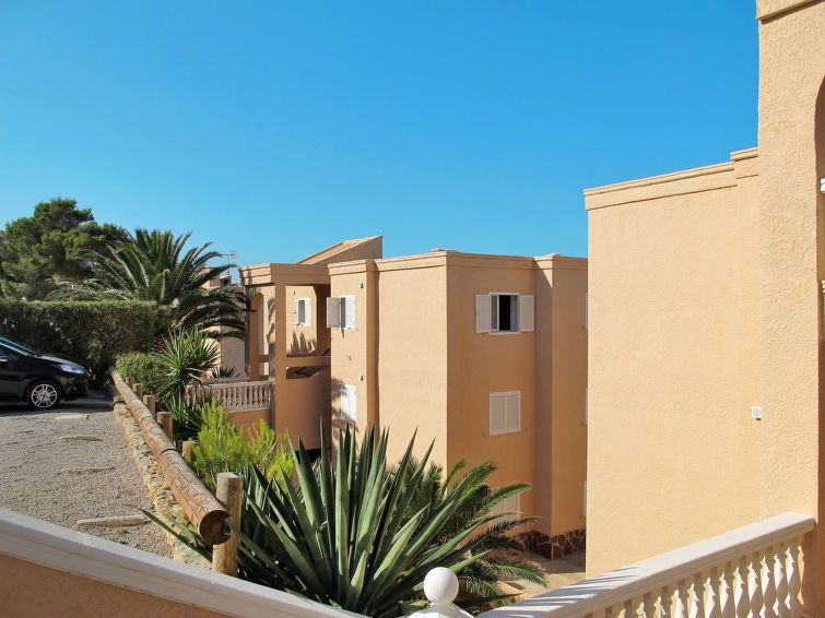 Sant Elm Apartment | 2 bedroom Apartment, sleeps 4 in Sant Elm with WiFi