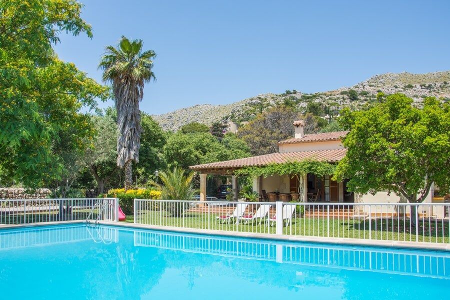 El Vila Villa | 2 bedroom Villa, sleeps 6 with Pool, Air Con and FREE WiFi