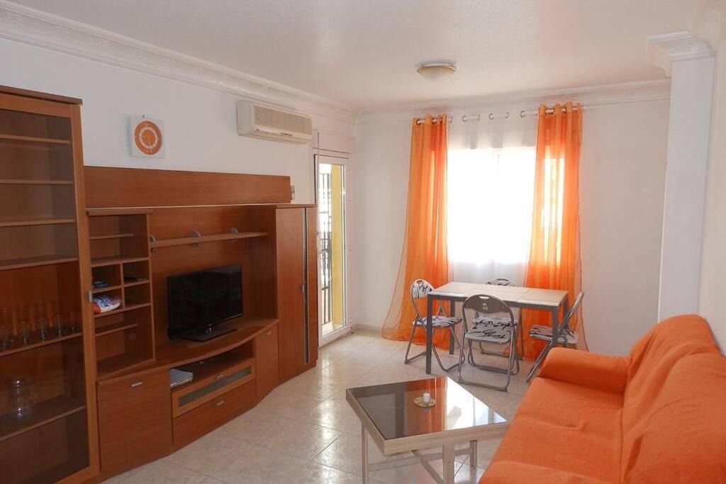 Torrevieja Apartment | 2 room apartment with free parking near the sea