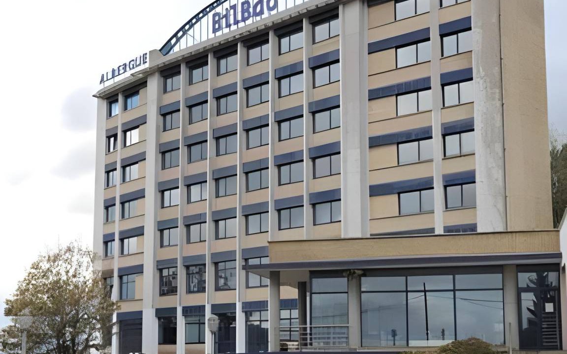 Basurto-Zorroza Hostel | 20 m² Hostel ∙ 127 guests