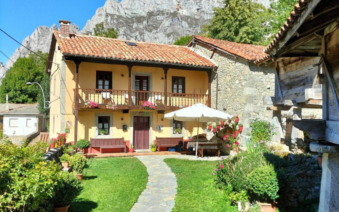 Cordinanes House | 200 m² House ∙ 3 bedrooms ∙ 5 guests