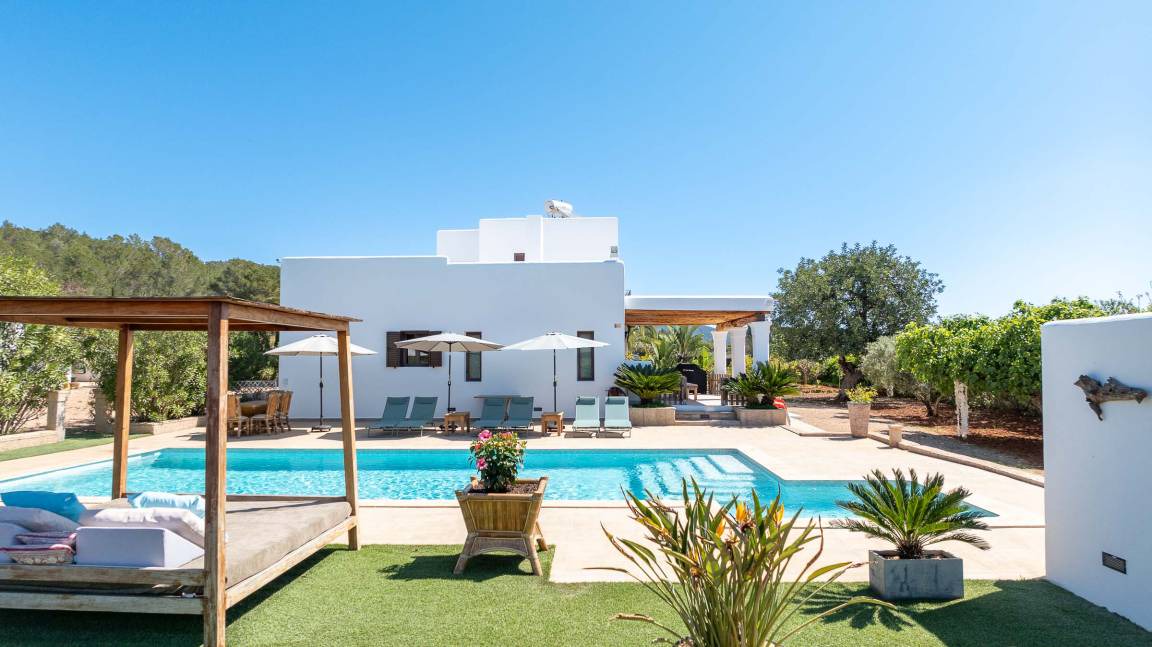 Sant Llorenc de Balafia Villa | 200 m² Villa ∙ 4 bedrooms ∙ 8 guests