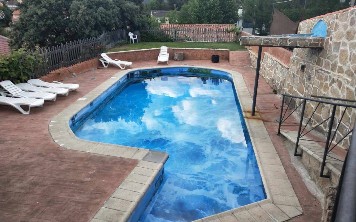 Navaluenga House | 200 m² House ∙ 1 bedroom ∙ 16 guests