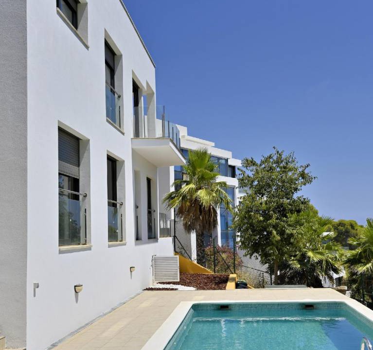 Llanca House | 200 m² House ∙ 3 bedrooms ∙ 6 guests