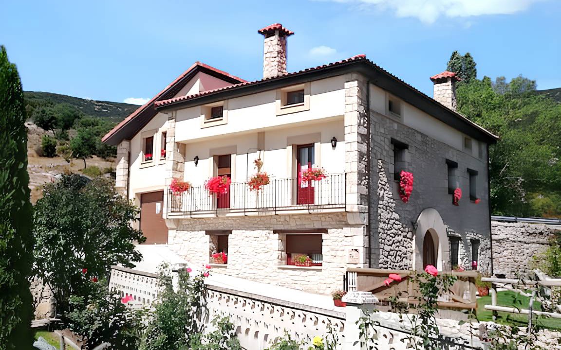 Quintana de Valdivielso House | 200 m² House ∙ 5 bedrooms ∙ 10 guests