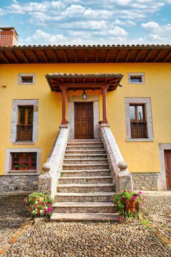 Margolles House | 206 m² House ∙ 4 bedrooms ∙ 8 guests