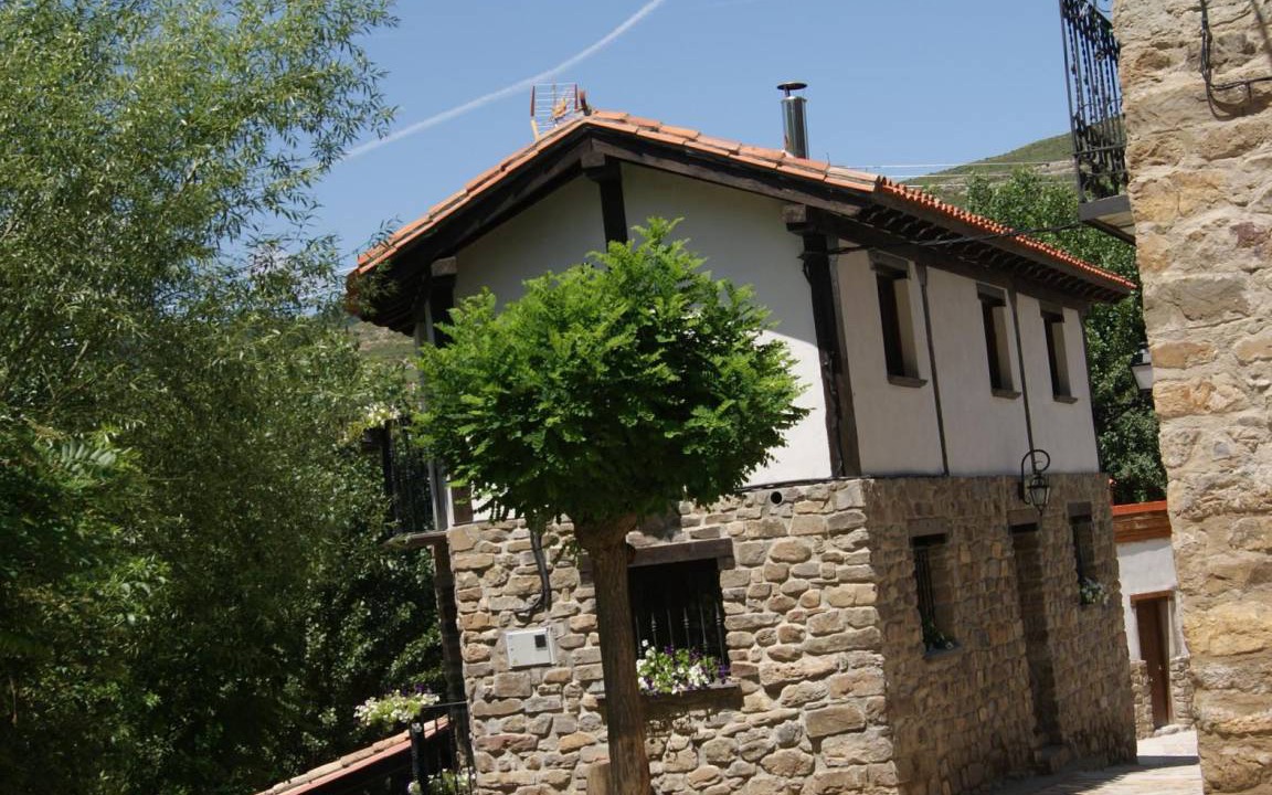 San Roman de Cameros House | 210 m² House ∙ 4 bedrooms ∙ 10 guests