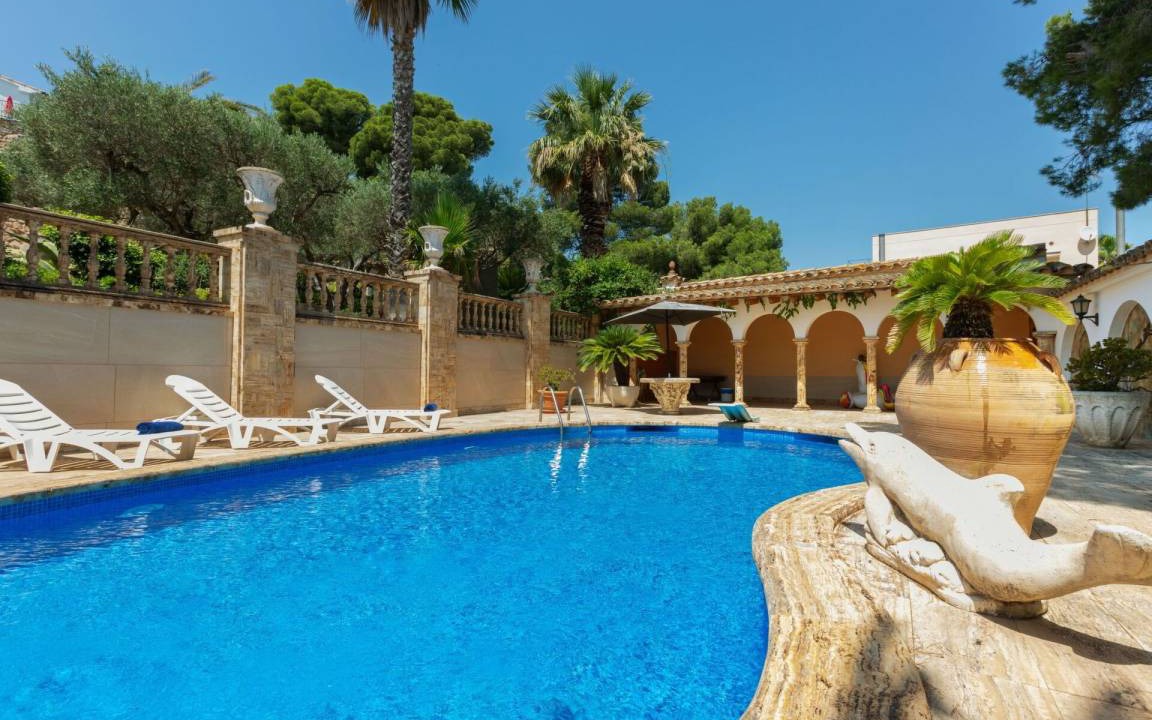 Llanca Villa | 220 m² Villa ∙ 5 bedrooms ∙ 10 guests