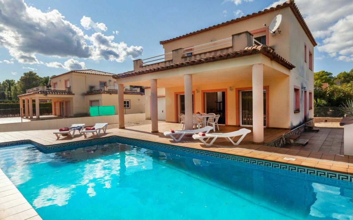 Les Tres Cales Villa | 220 m² Villa ∙ 5 bedrooms ∙ 12 guests