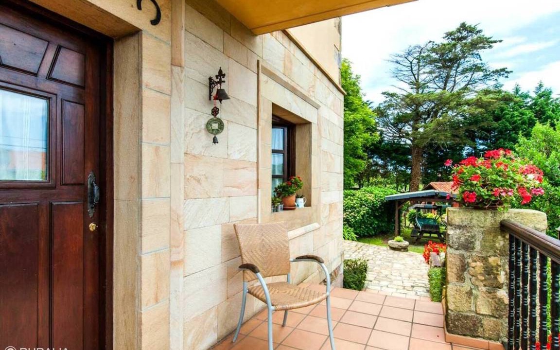 Orena Ski Chalet | 225 m² Chalet ∙ 2 bedrooms ∙ 4 guests
