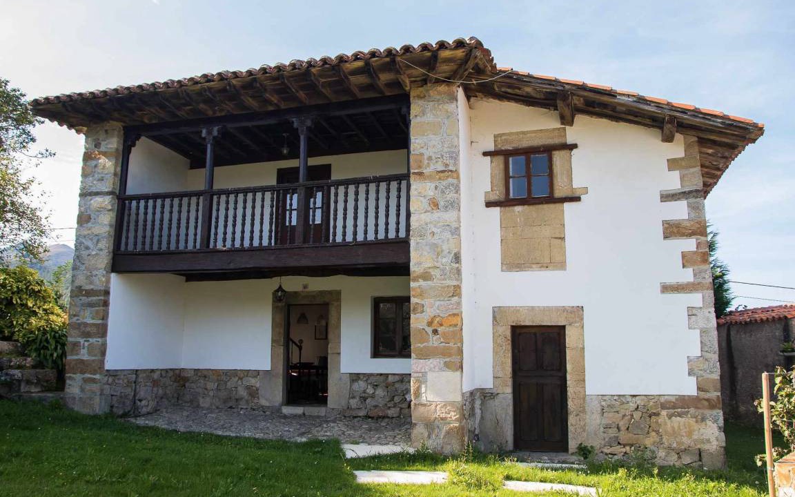 Linares House | 240 m² House ∙ 4 bedrooms ∙ 10 guests