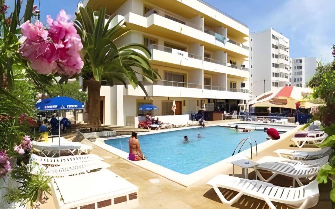 Sant Jordi de Ses Salines Apartment | 25 m² Serviced apartment ∙ 127 guests