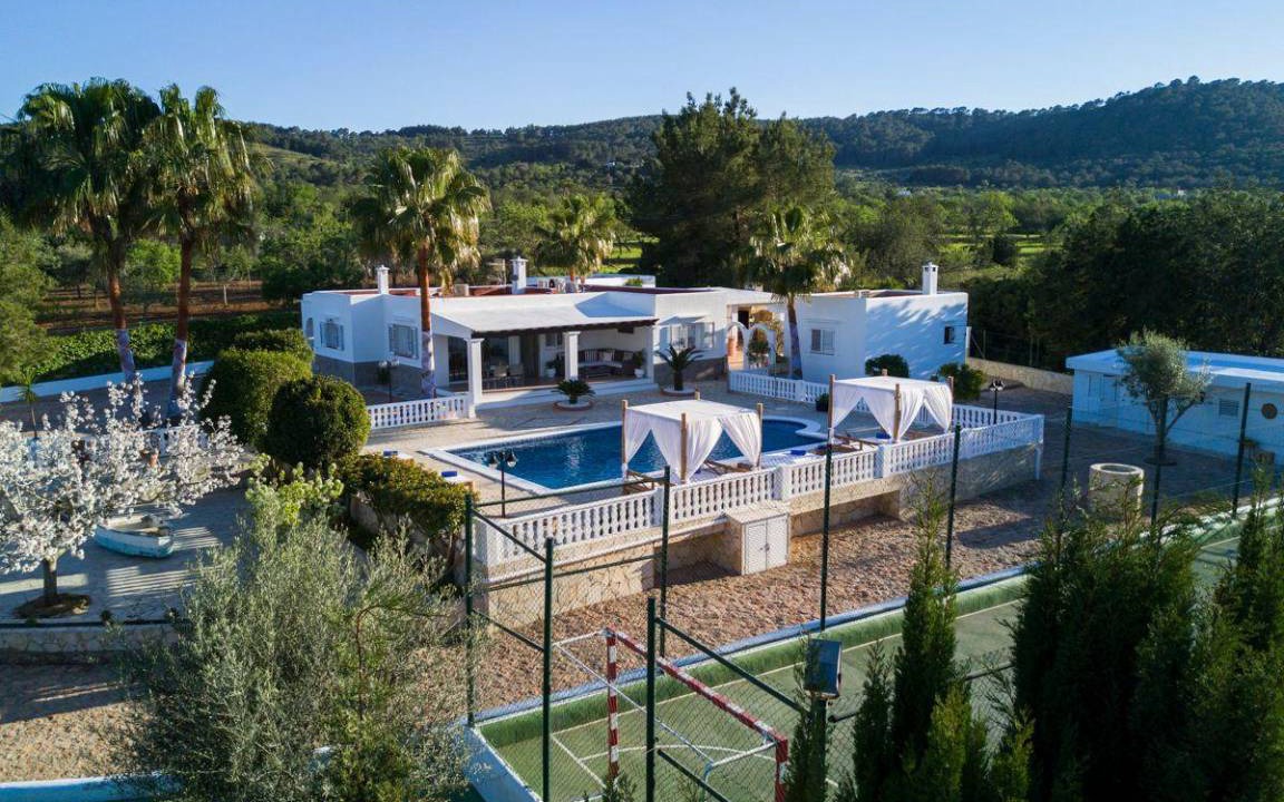 Sant Rafael de Sa Creu House | 250 m² House ∙ 5 bedrooms ∙ 10 guests