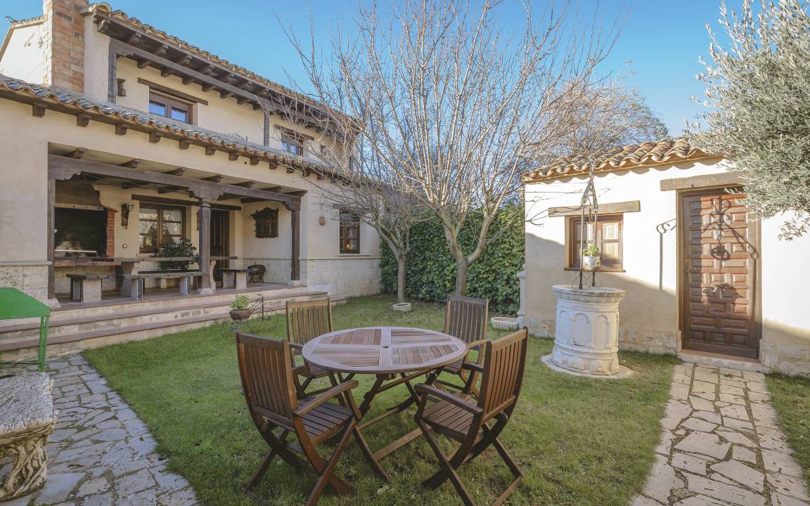 Uruena House | 280 m² House ∙ 5 bedrooms ∙ 12 guests